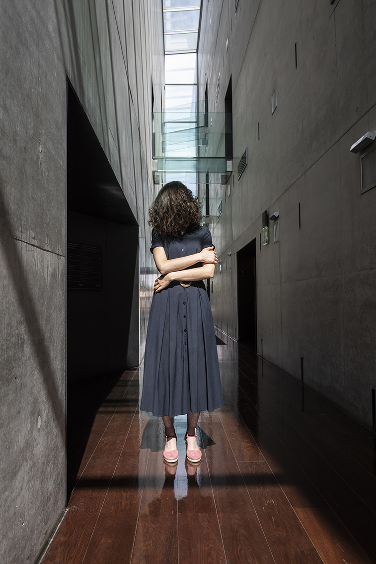 Pologne, Poznan, Juillet 2021, Série “FACELESS“, Izabela
